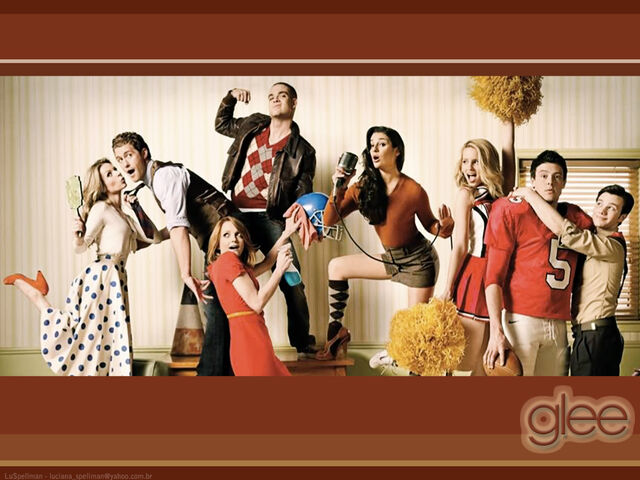 File:Glee wallpaper101.jpg