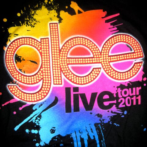 File:Glee T Shirt.jpg