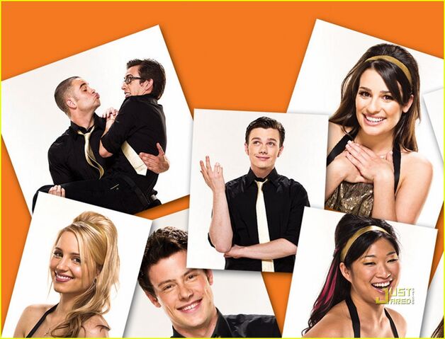 File:Glee-album-artwork-journey-to-regionals-01.jpg