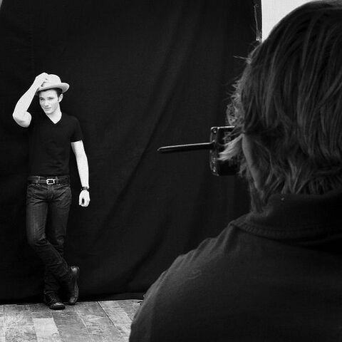 File:Chrislookinghotwithacowboyhat.jpg