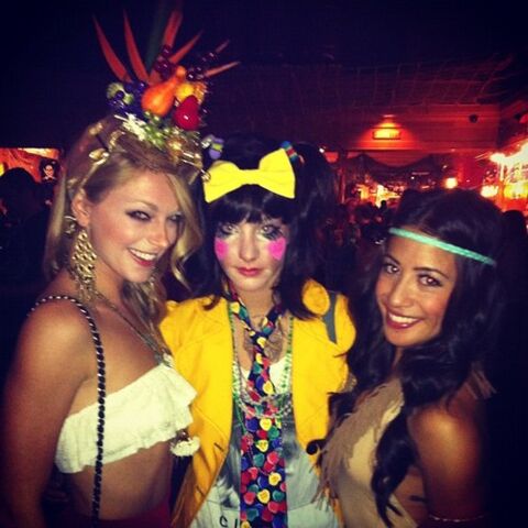 File:Heather - Costume.jpg