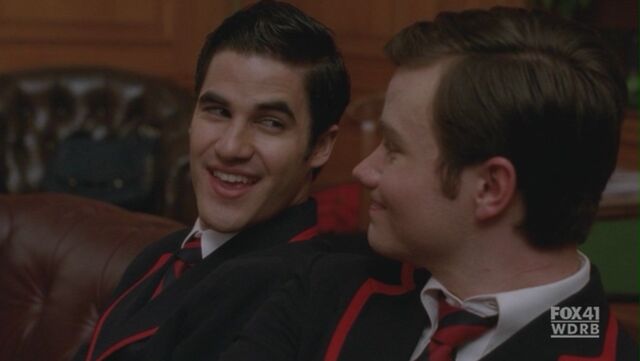 File:Klaine-2x10-A-Very-Glee-Christmas-kurt-and-blaine-17533658-1580-891.jpg
