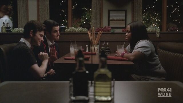 File:Kurt-Blaine-2x07-The-Substitute-kurt-and-blaine-.jpg