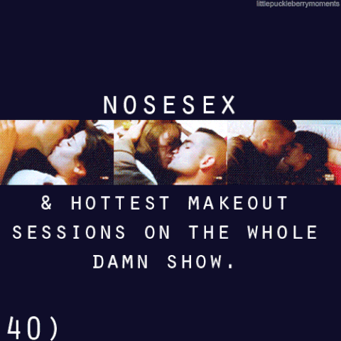 File:Tumblr li6l32KSCg1qi2r47o1 500.gif