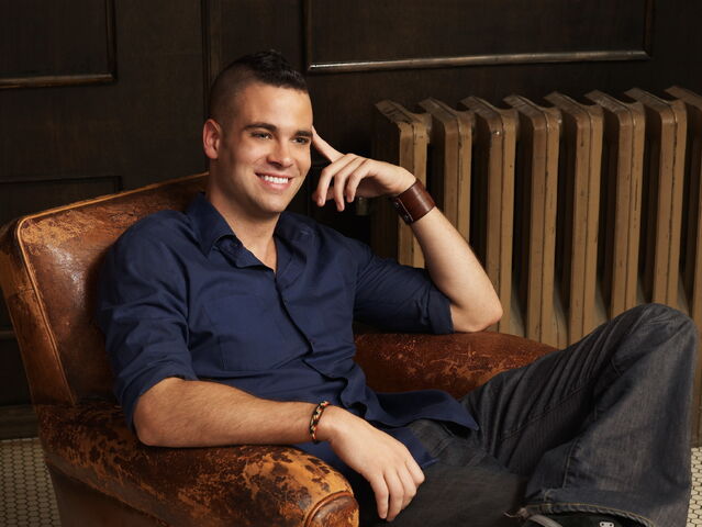 File:Glee-puck2.jpg