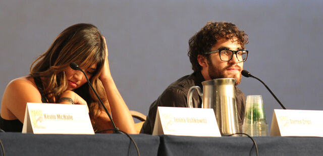 File:Glee panel-22.jpg