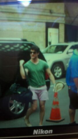 File:Darrenlookinghotinshorts.jpg