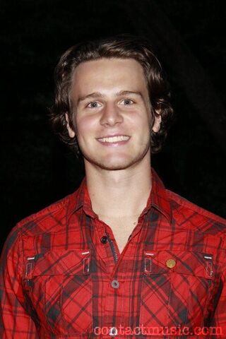 File:Jonathan groff 5507551.jpg