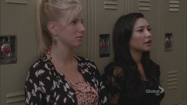 File:Brittany-Santana-2x22-New-York-brittany-and-santana-22344697-1280-720.jpg