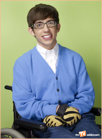 File:Artie season 1.jpg