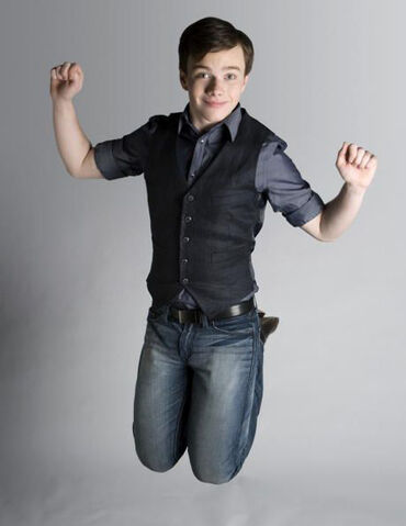 Datei:Chris-colfer-2.jpg