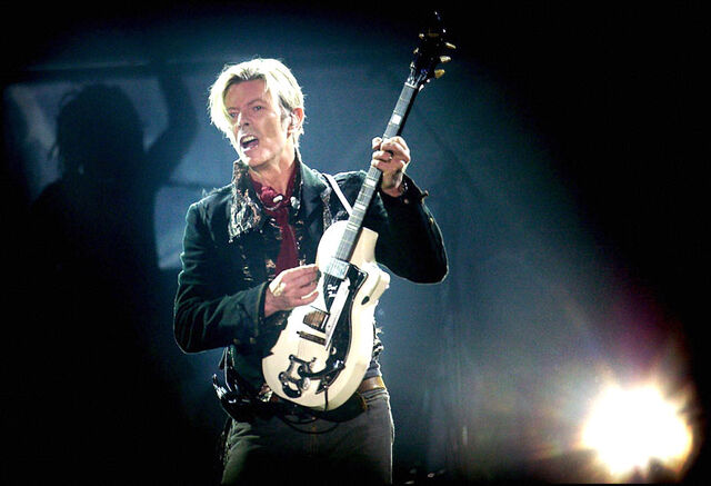 File:14-david-bowie-080208.jpg