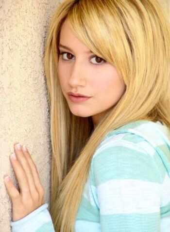 File:Ashley-tisdale-4.jpg