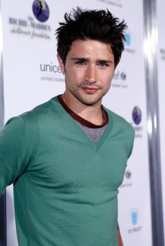 File:Matt-dallas-2.jpg