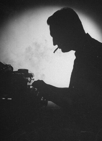 Archivo:Escribiendo.jpg