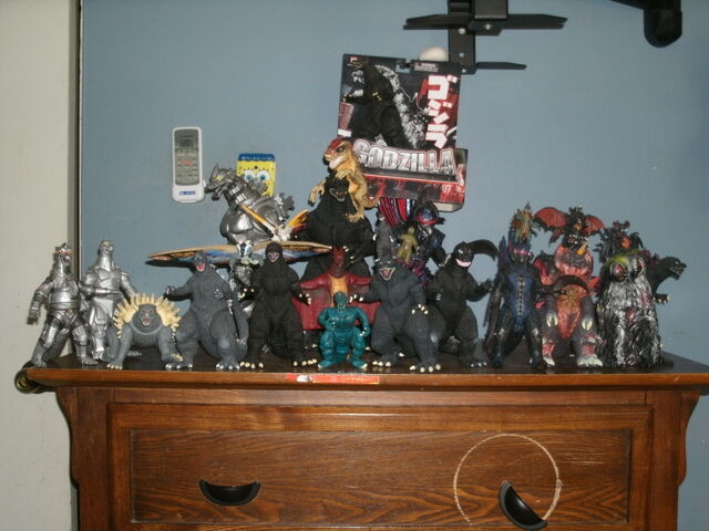 File:Titanollante Godzilla Collection 2011.jpg