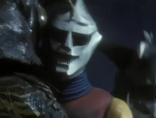 File:Godzilla vs. Megalon 7 - Gigan Is Behind Jet Jaguar.png