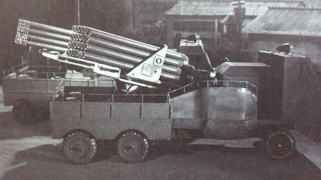 File:24 Twin Rocket Car.jpg