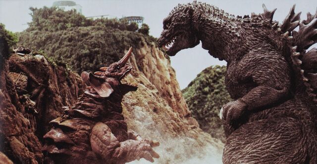File:GMK - Godzilla Stares At Baragon.jpg