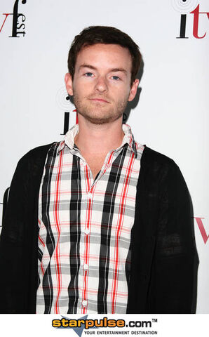 File:Chris Masterson-TSB-006009.jpg
