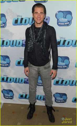 File:Luke Benward- 1387454050.jpg