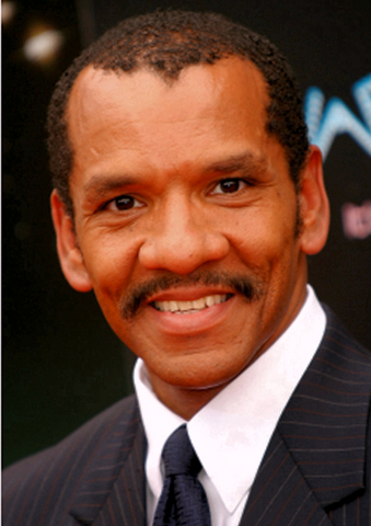 File:050713-celebs-cake-Ralph-Carter.jpg.png