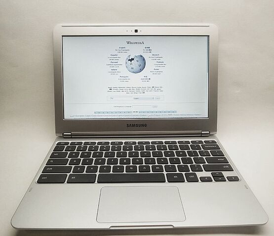 File:Chromebook.jpg