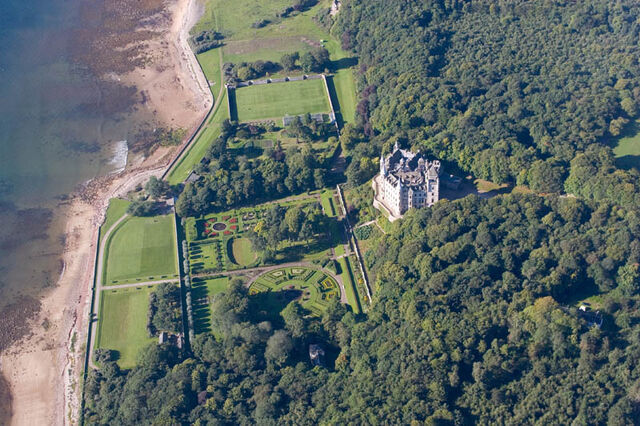 File:Dunrobin-7.jpg