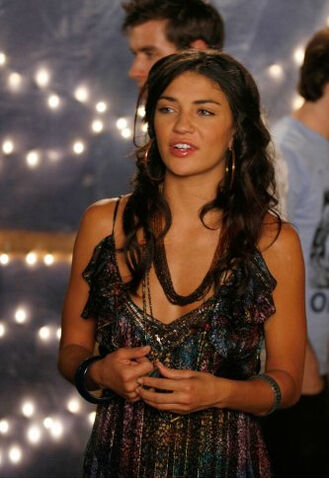 File:Vanessa Abrams 9.jpg