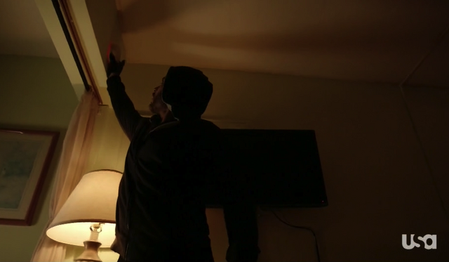 File:1x09-BriggsSmokeAlarm.png