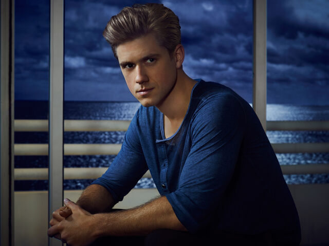 File:Aaron3 character gallery.jpg