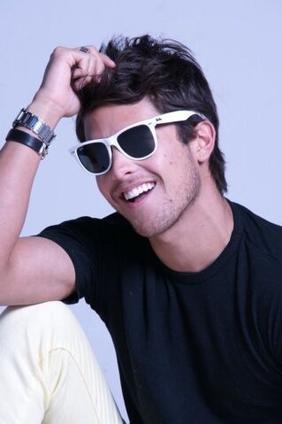 Archivo:Andres10.jpg