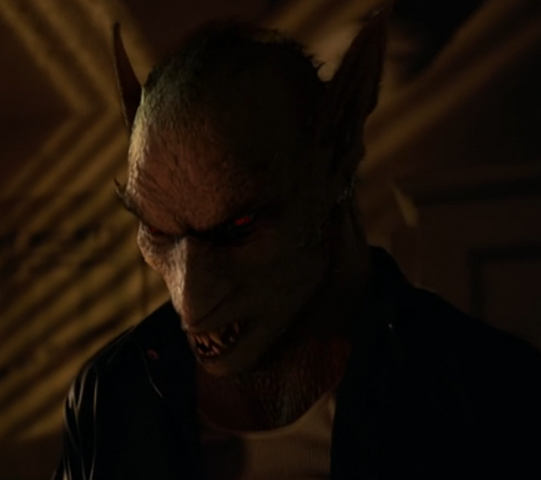 Archivo:Hollentier Ray Bolton - Wiki Grimm.png