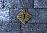 Gold keyhole ig