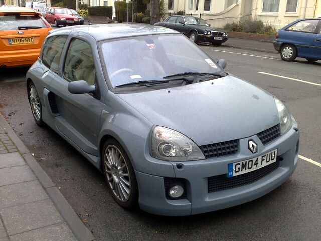 Plik:Renault Sport Clio V6.jpg