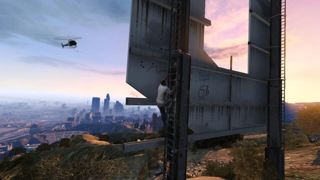 File:Gta-v-helicopter-vinewood-trevor.jpg
