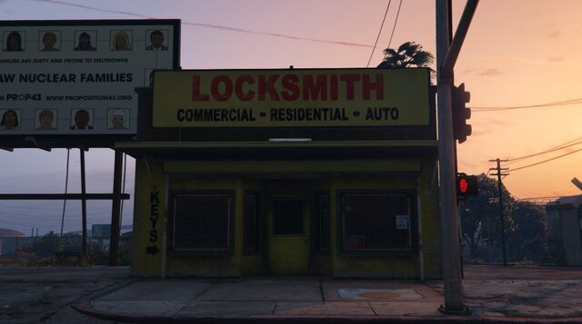 File:Locksmith-Front-GTAV.jpg