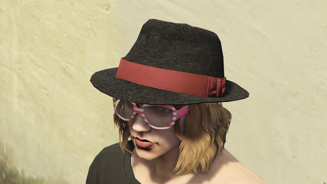 File:FreemodeFemale-FedorasHidden5-GTAO.png