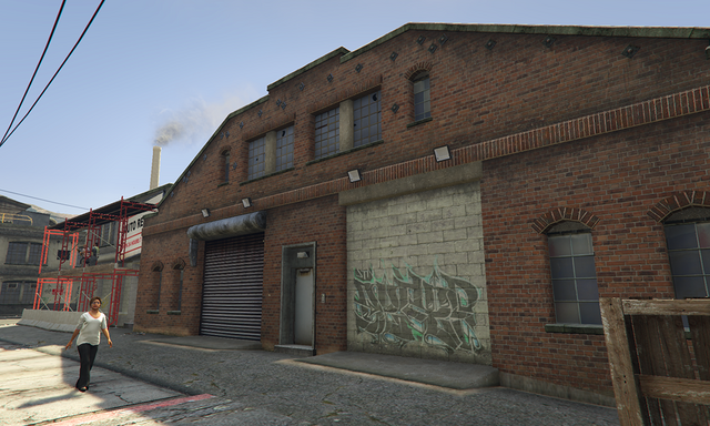 File:LaMesa-GTAO-MCclubhouse.png