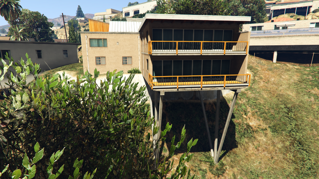File:2862HillcrestAvenue-RearView-GTAO.png