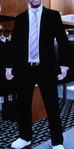 File:Perseus-GTAIV-Perseusobsidiansuit-console.jpg