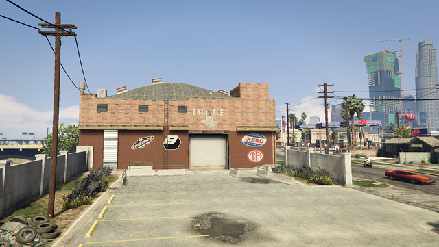 File:Davis-GTAO-VehicleWarehouseExterior.png
