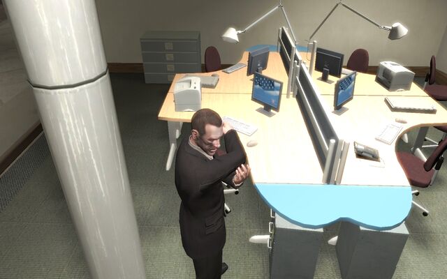 File:Computers GTAIV GoldbergLigner Niko.jpg