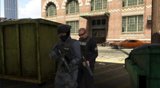 File:NOOSE&LSPDOfficers-GTAV.jpg