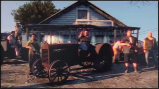 File:Tractor-GTAV-PisswasserCommercial.png