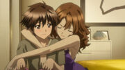 Haruka abraza a Shu.jpg