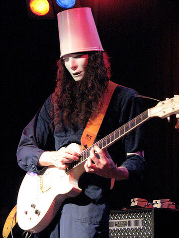 Archivo:Buckethead en Neumos 2008.jpg