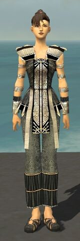 File:Monk Elite Sunspear Armor F gray front.jpg