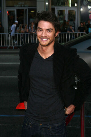 File:Craig-5hq.jpg