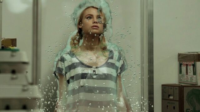 File:Lyla Transforming.jpg